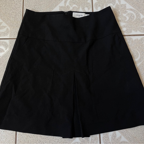 Coach Black Wool Gabardine Front Pleat A-line Career Casual Women's 4 Skirt - Picture 2 of 9